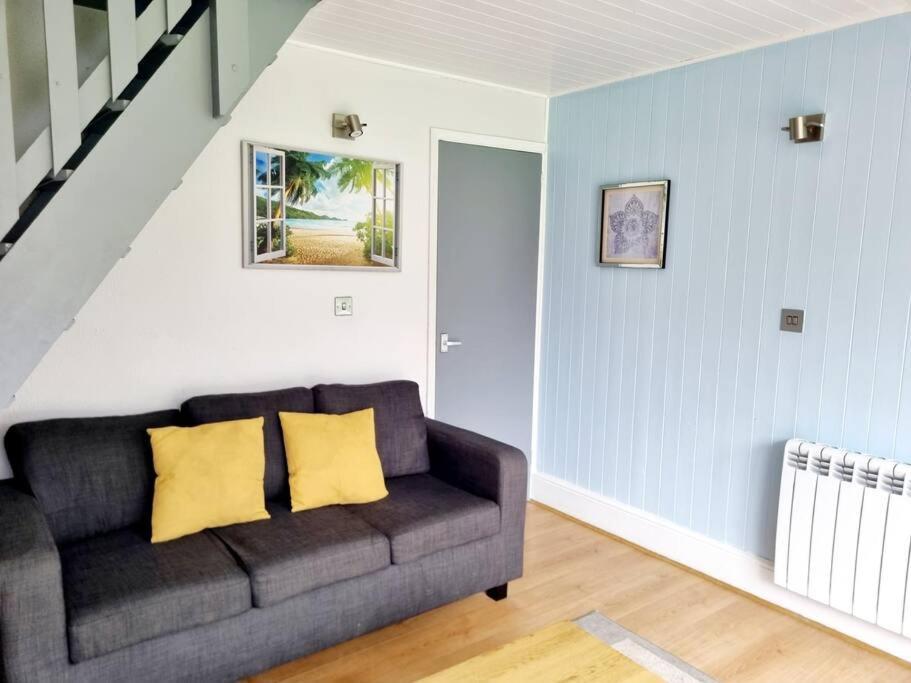 Villa Front Line Chalet With Open Sea Views & Swimming Pool In Kingsdown No14 Extérieur photo